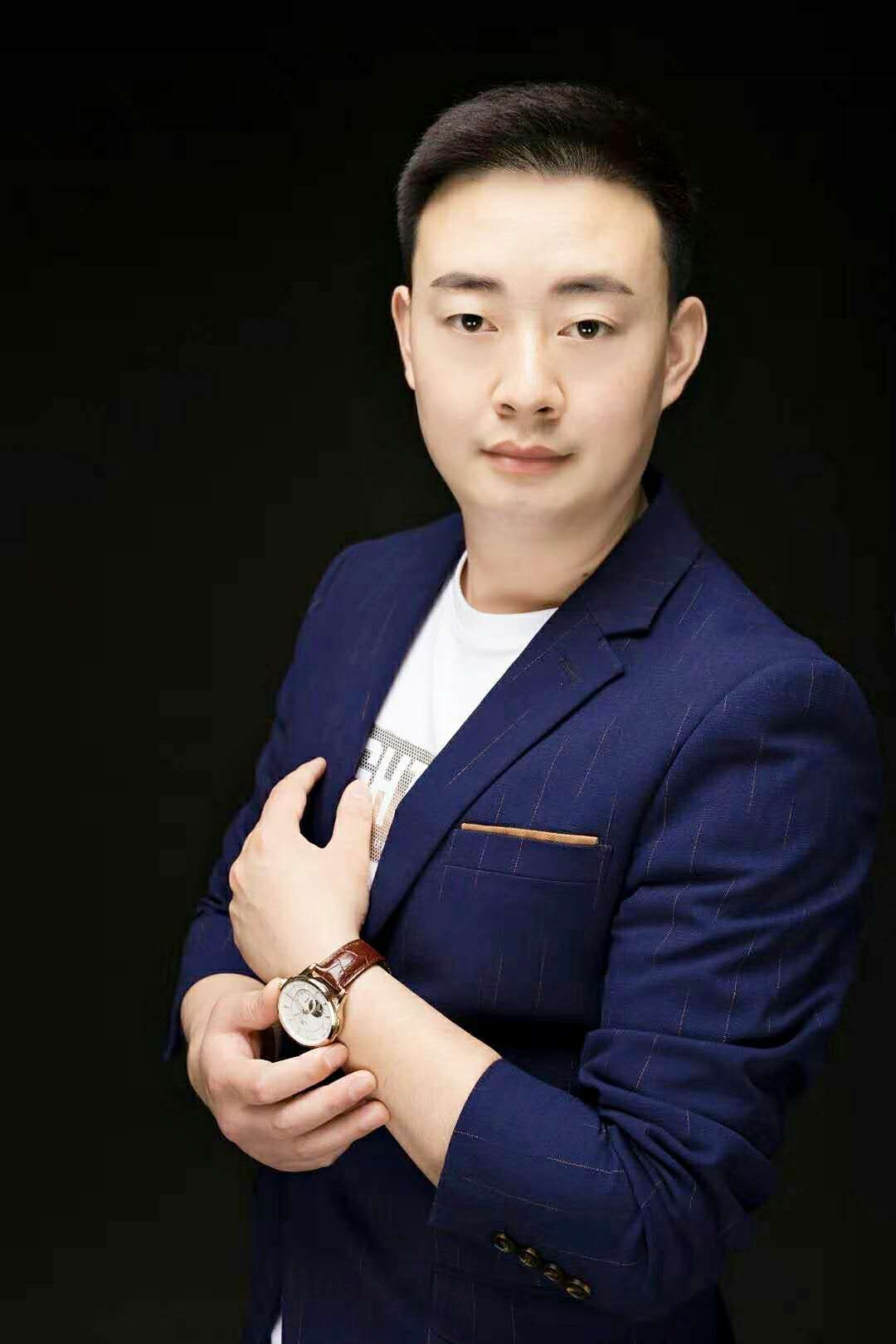 李磊